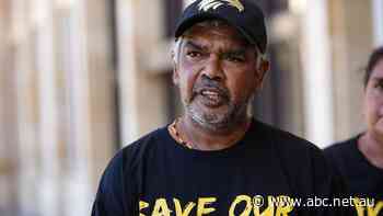 Traditional owners demand removal of 'gag clauses'  to help protect rock art