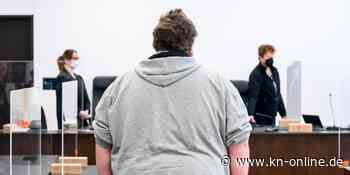 Bewährungsstrafe für Youtuber „Drachenlord“: Anklage prüft Revision