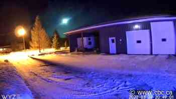 'Holy cow!': Dozens of people spot meteor across Saskatchewan Tuesday night - CBC.ca