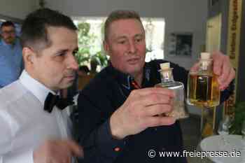 Erster Whisky aus Drachenhöhle verkostet - freiepresse.de