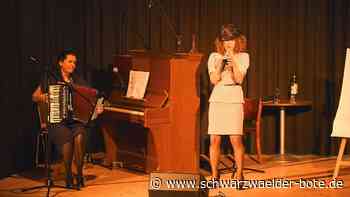 Kultur in Schramberg - Jenny Schäuffelen und Marie Giroux versprühen Pariser Flair im Subiaco - Schwarzwälder Bote