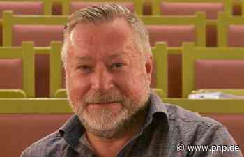 Theater am Karlsgymnasium: Zum 30. Mal mit Russegger - Passauer Neue Presse - PNP.de