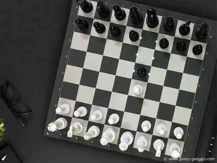 Last Minute Deal: Square Off Pro World’s First Rollable Tournament e-Chessboard
