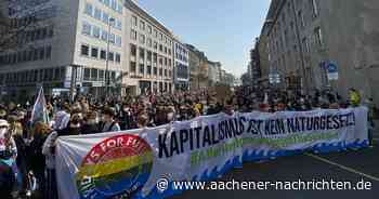 „Fridays for Future“: Große Demo für „Menschen statt Profit“ gestartet