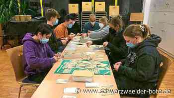 Ukraine-Bastelaktion - Mitglieder der Kolpingsfamilie Geislingen wollen Frieden säen - Schwarzwälder Bote