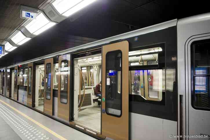 MIVB draait lichten metrostations zachter