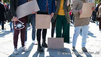 Demos in Dresden: Autofahrer müssen sich auf Einschränkungen einstellen - Radio Dresden