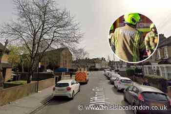 Croydon: Woman taken to hospital after South Norwood fire