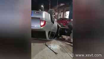 Conductor en estado de ebriedad vuelca su auto... en Macuspana - XeVT 104.1 FM | Telereportaje