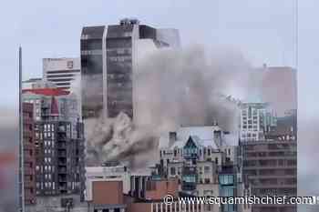 Smoke fills the sky after fire in downtown Vancouver - Squamish Chief