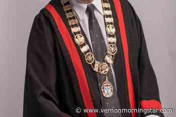 Return Kamloops Chain of Office get a Riversong Guitar - Vernon Morning Star