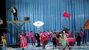 Rubrica Caruso. Rossini su un piano inclinato: a Reggio e Modena un Figaro “dadaista” - La Repubblica