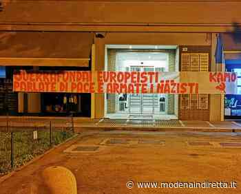 Modena, striscione sulla sede del Pd: “Guerrafondai europeisti” - modenaindiretta.it