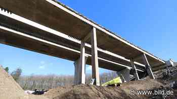 Vollsperrung bei Siegen: Nächste A45-Brücke erfolgreich gesprengt! - BILD