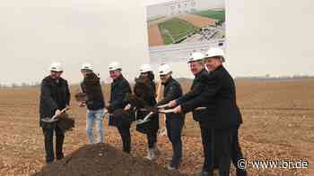 Spatenstich für Gondelbahn-Teststrecke in Taufkirchen - br.de