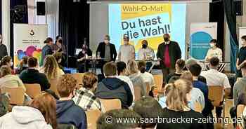 Politiker zu Wahl-O-Mat-Thesen in Ganztagsgemeinschaftsschule Neunkirchen - Saarbrücker Zeitung