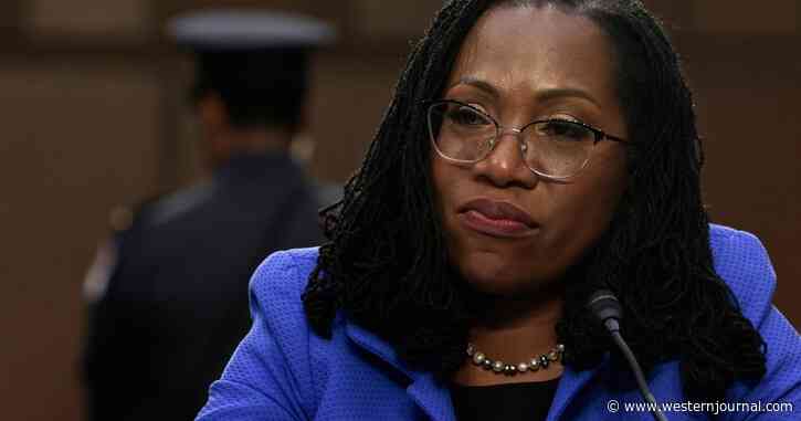 Jackson Won't Say Whether She Agrees with Ginsburg That Men and Women Have Physical Differences