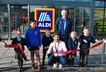 Olympic medallist Sam Oldham officially opens new Aldi store in Grantham - Grantham Journal