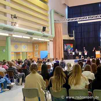 Essen: Schüler nehmen Politiker in die Mangel - Radio Essen