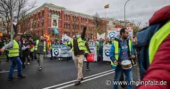 Folgenschwere Lkw-Proteste gehen in Spanien weiter - Wirtschaft - Rheinpfalz.de