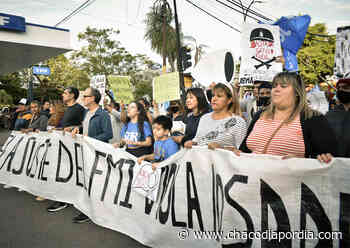 Con amplia convocatoria, Libres del Sur y organizaciones sociales se manifestaron en el mástil de Plaza 25 de Mayo | CHACO DÍA POR DÍA - Chaco Dia Por Dia