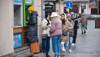 Ukrainische Flüchtlinge können kein Bargeld tauschen - EU sucht nach Lösung