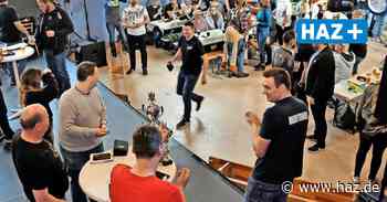 Dolger Darts Open: In der Turnhalle fliegen wieder die Pfeile - HAZ