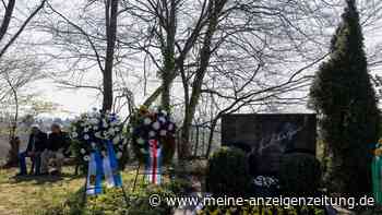 DFB-Delegation besucht Grab: Sepp Herberger ist unvergessen