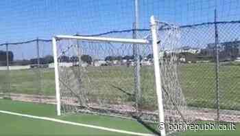 Bari, nuovo raid vandalico al campetto da calcio in viale delle Regioni al San Paolo: divelte entrambe le por… - La Repubblica