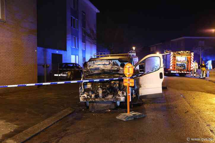 Na lange reeks brandstichtingen in Hoboken: politie pakt vrouw (38) uit de buurt op - Gazet van Antwerpen