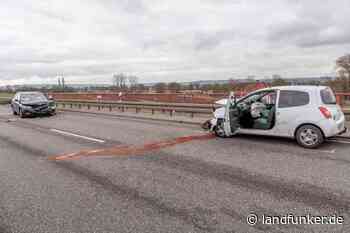 KARLSDORF-NEUTHARD | Zwei Leichtverletzte bei Verkehrsunfall - Landfunker