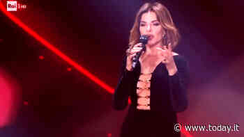 La polemica su Alba Parietti che omaggia Mina in prima serata Rai1 - Today.it