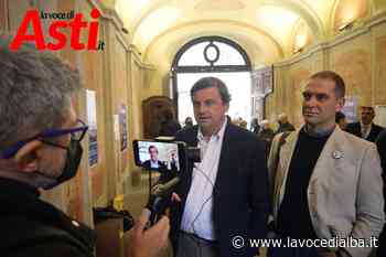 Calenda: "Asti e bellissima, certo non inferiore ad Alba, ma il conservatorismo le impedisce di spiccare il volo" [VIDEO] - LaVoceDiAlba.it