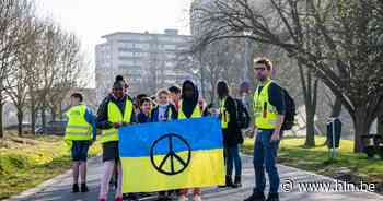 Leerlingen Het Laar wandelen voor vrede en vriendschap - Het Laatste Nieuws