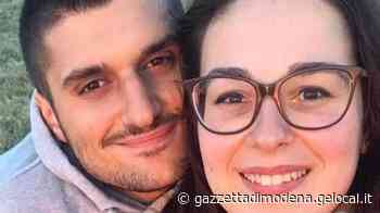 Carpi, promessa di matrimonio alla partita: il fatidico “Sì” arriva sul campo di basket - La Gazzetta di Modena