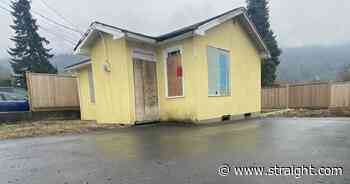 Photos: boarded-up Chilliwack rancher asks $0.5 million, listing says it's like “winning the real estate lottery” - The Georgia Straight