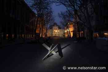 Ukraine says 300 died in theatre attack, hunger grips cities - Nelson Star