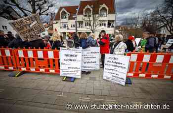 Demonstration in Kernen: Pflegepersonal protestiert gegen Impfpflicht - Rems-Murr-Kreis - Stuttgarter Nachrichten