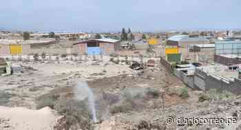 Rotura de tubería desperdicia agua en Cerro Colorado - Diario Correo