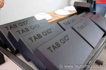 Escolas Municipais de Capivari recebem materiais para auxiliar no ensino e bem estar dos alunos - Raizes FM