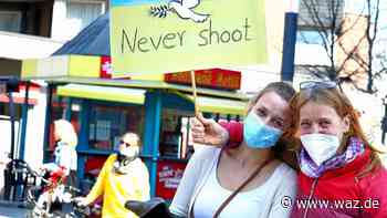 Demo in Witten gegen den Krieg in der Ukraine - WAZ News