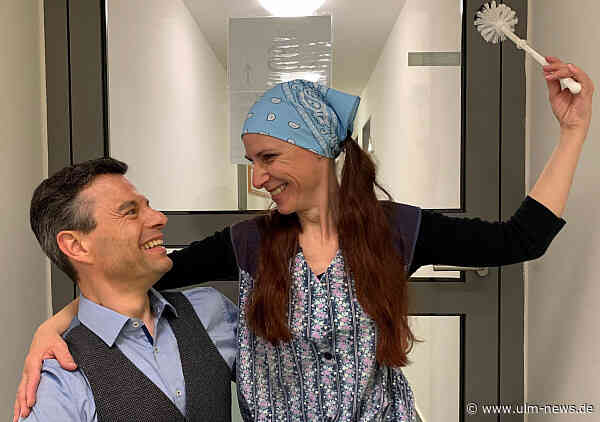 Theater Neu-Ulm: "Abends in der Firma" - Komödie mit Musik