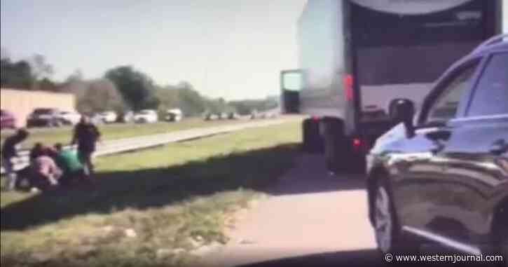 Good Samaritans Pull Over and Jump Out to Help State Trooper Being Violently Assaulted on Highway