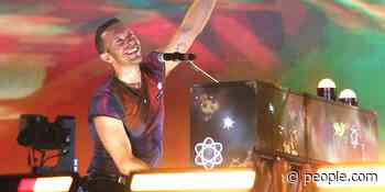 Chris Martin Touches the Sky in Mexico, Plus, Saniyya Sidney, Michael Bublé, and More - PEOPLE