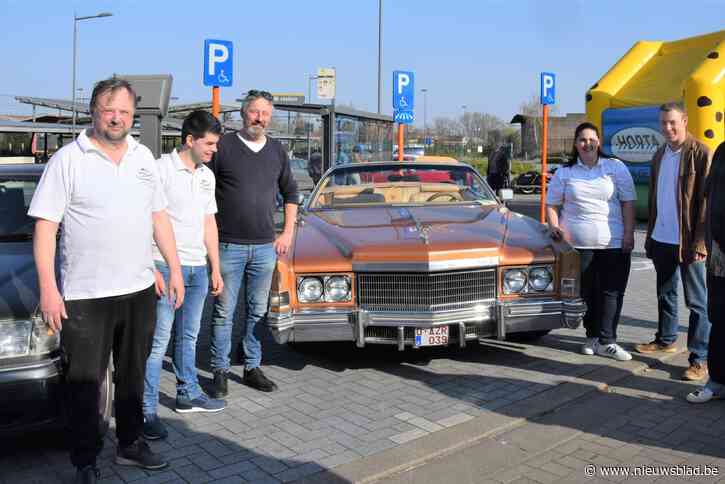 Tientallen oldtimers te bewonderen op pendelparking