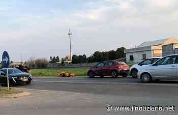 Incidente sulla Saronno-Monza a Limbiate, motociclista vola nel campo - Il Notiziario
