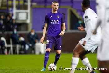 Verdediger gelinkt aan Anderlecht en Club Brugge, maar geen van beide gaat toehappen - Voetbalkrant.com