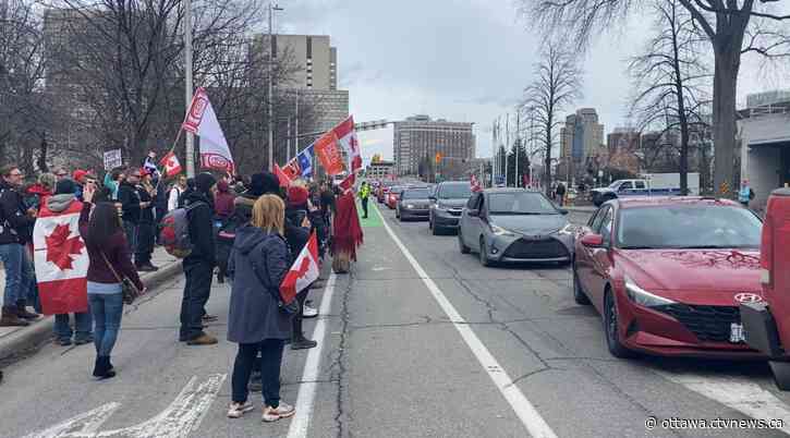 'Traumatic experience': Ottawa business upset after vehicle convoy rolls into town - CTV News Ottawa