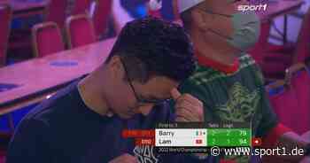 Darts-WM 2022: Keane Barry besiegt Royden Lam mit 3:2 - SPORT1