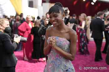 Saniyya Sidney, Jessica Chastain beam on Oscars red carpet - The Associated Press - en Español